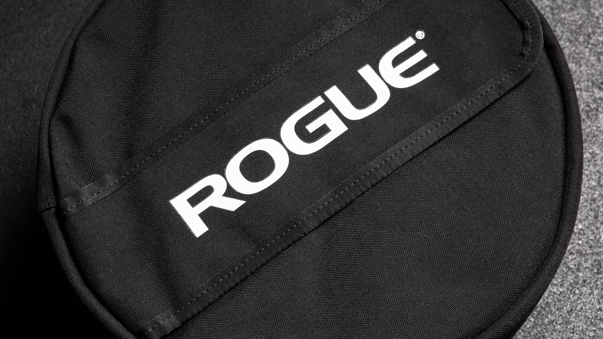 ROGUE エコーストロングマンサンドバッグ